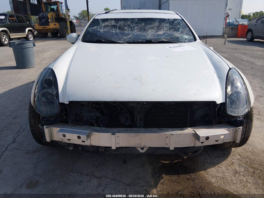 2004 Infiniti G35 VIN JNKCV54E54M811002 IAAI salvage auction — FRONT & REAR, Salvage (Pennsylvania), sold $425 on 2026-07-12 (photo 6)