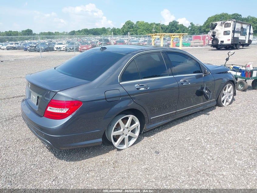 2013 Mercedes-benz C-klasse VIN WDDGF5HB8DR259164 IAAI salvage auction — ALL OVER, Clear (South Carolina), sold $650 on 2026-07-07 (photo 4)