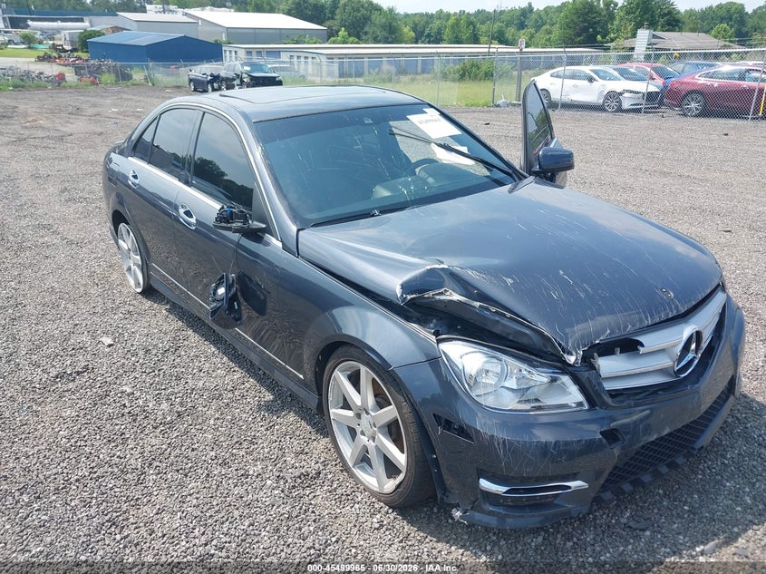 2013 Mercedes-benz C-klasse VIN WDDGF5HB8DR259164 IAAI salvage auction — ALL OVER, Clear (South Carolina), sold $650 on 2026-07-07 (photo 6)