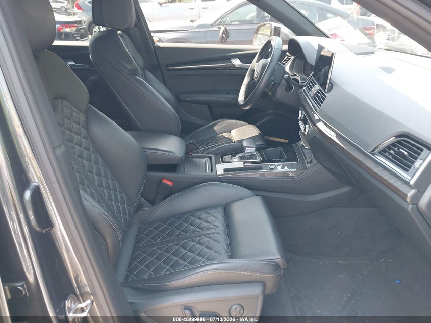 2021 Audi Sq5 VIN WA1C4BFY2M2066127 IAAI salvage auction — FRONT & REAR, Salvage (Massachusetts), sold $10,700 on 2026-08-06 (photo 5)