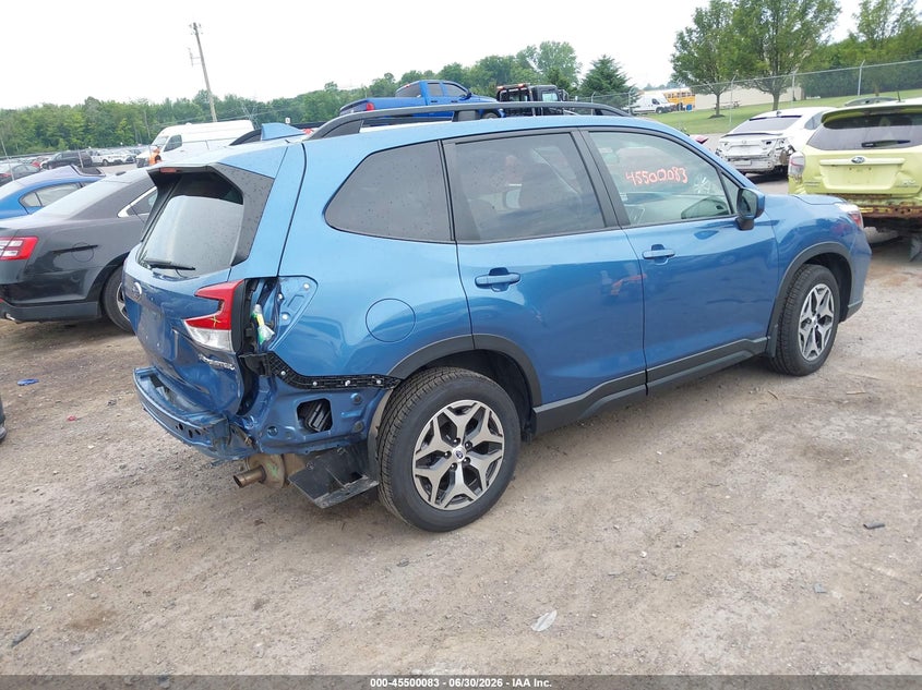 2020 Subaru Forester VIN JF2SKAGC7LH585806 IAAI salvage auction — REAR END, Mv-907A (New York), sold $3,550 on 2026-07-28 (photo 4)