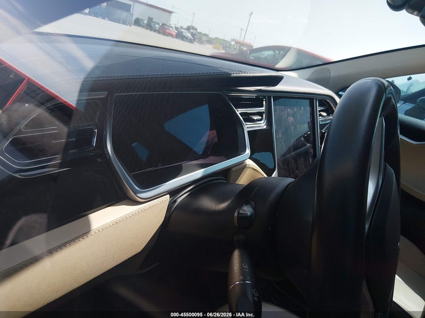 2013 Tesla Model s VIN 5YJSA1DP8DFP07633 IAAI salvage auction — NORMAL WEAR, Original (Texas), sold $2,150 on 2026-07-20 (photo 7)