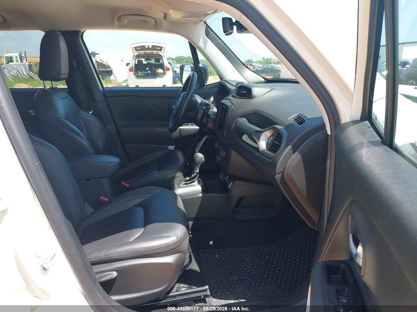 2022 Jeep Renegade VIN ZACNJDD15NPN69390 IAAI salvage auction — HAIL, Salvage Title, sold $7,800 on 2026-08-03 (photo 5)