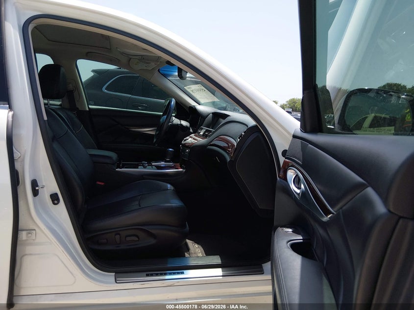 2015 Infiniti Q70 VIN JN1BY1AP6FM541416 IAAI salvage auction — NORMAL WEAR, Original (Texas), sold $3,975 on 2026-07-21 (photo 5)