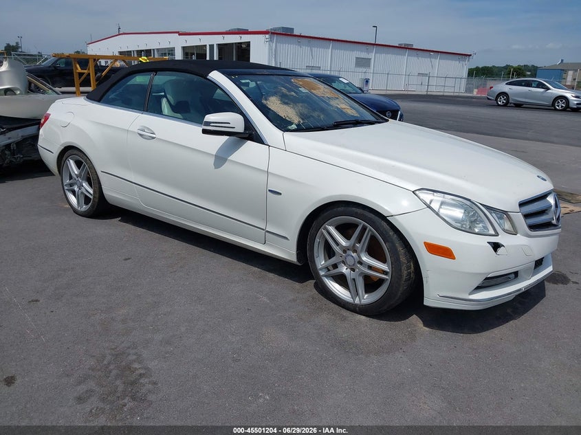 2012 Mercedes-benz E-klasse VIN WDDKK5KF6CF147934 IAAI salvage auction — WATER/FLOOD, Salvage Title, sold $1,050 on 2026-08-11 (photo 1)