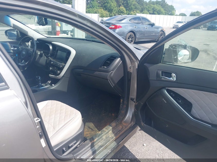 2015 Kia Optima VIN 5XXGR4A67FG376183 IAAI salvage auction — NORMAL WEAR, Clear (Georgia), sold $450 on 2026-07-29 (photo 5)