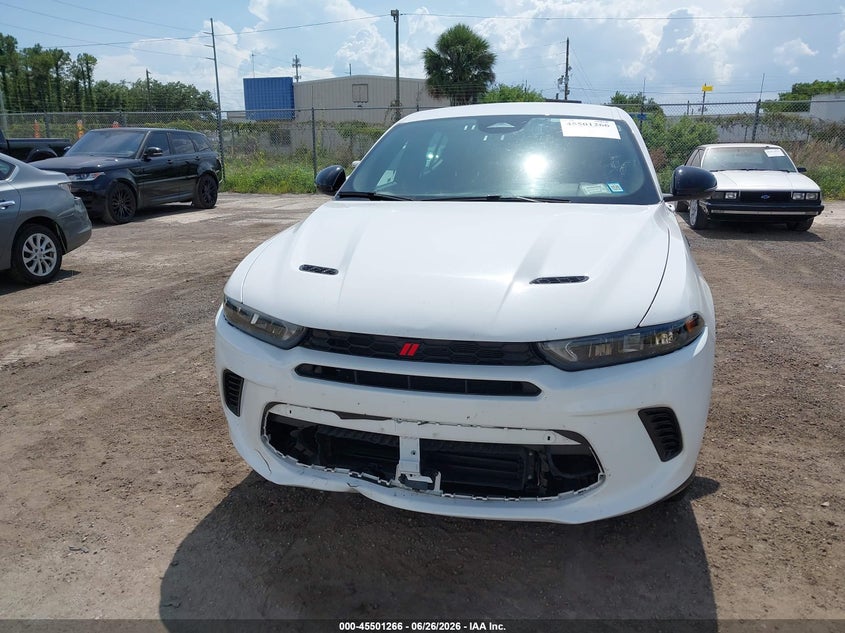 2024 Dodge Hornet VIN ZACPDFCW8R3A28973 IAAI salvage auction — ENGINE DAMAGE, Salvage Title, sold $4,300 on 2026-08-05 (photo 6)