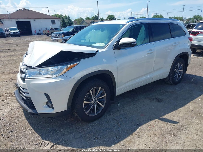 2017 Toyota Highlander VIN 5TDJZRFH0HS368800 IAAI salvage auction — FRONT END, Salvage Title, sold $5,175 on 2026-07-15 (photo 2)