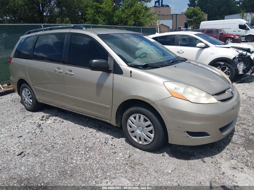 2008 Toyota Sienna VIN 5TDZK23C28S110432 IAAI salvage auction — FRONT END, Salvage (Kentucky), sold $775 on 2026-08-01 (photo 1)