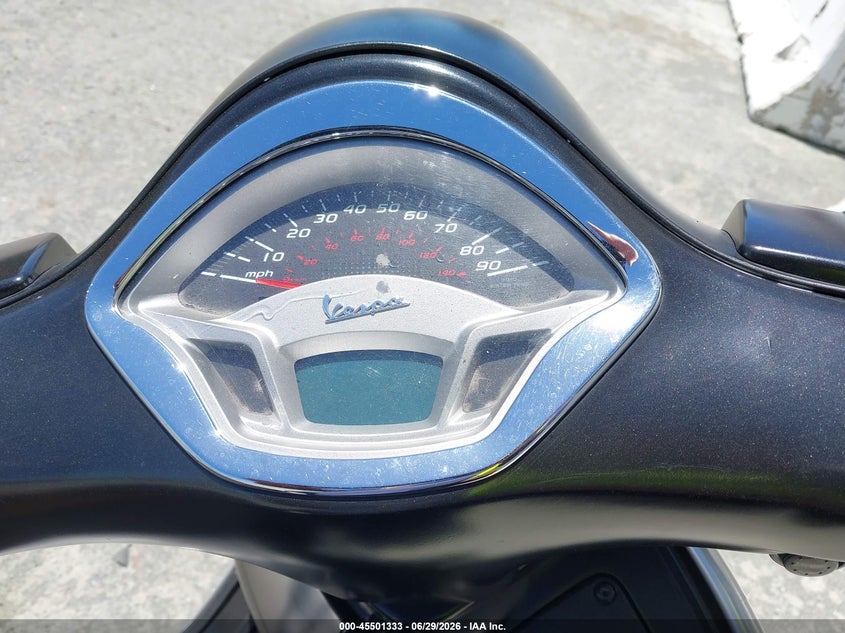 2015 Vespa Gts VIN ZAPM459L0F5100349 IAAI salvage auction — LEFT & RIGHT, Salvage Title, sold $725 on 2026-07-22 (photo 7)