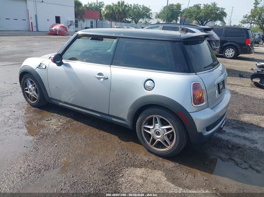 2008 Mini Cooper VIN WMWMF73598TV37621 IAAI salvage auction — ENGINE DAMAGE, Clear (Florida), sold $300 on 2026-07-11 (photo 3)