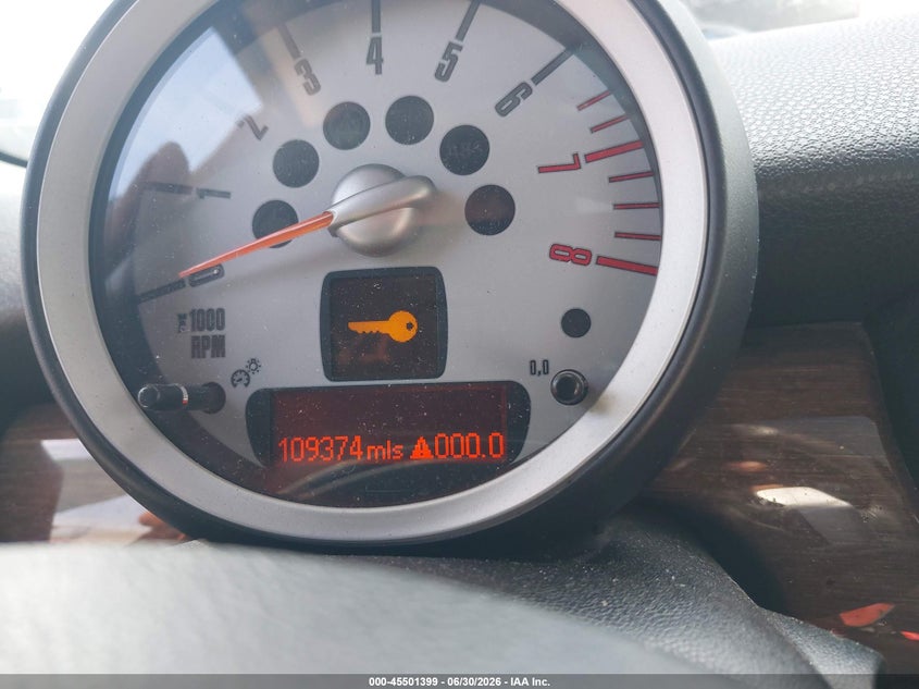2008 Mini Cooper VIN WMWMF73598TV37621 IAAI salvage auction — ENGINE DAMAGE, Clear (Florida), sold $300 on 2026-07-11 (photo 7)