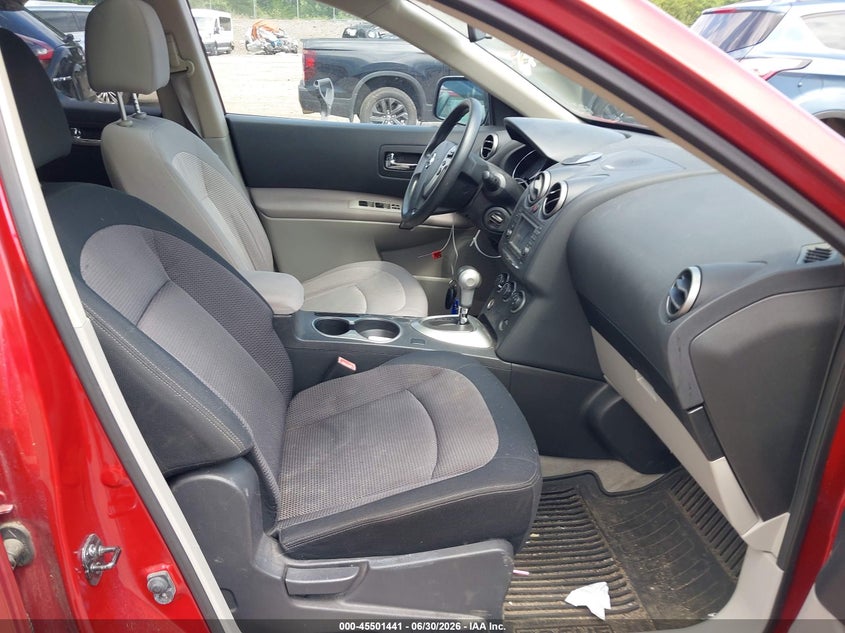2013 Nissan Rogue VIN JN8AS5MV2DW632202 IAAI salvage auction — REAR END, Clear (Massachusetts), sold $650 on 2026-07-17 (photo 5)