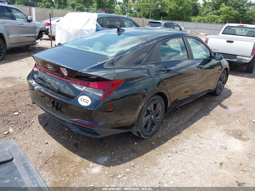 2021 Hyundai Elantra VIN KMHLM4AG9MU127361 IAAI salvage auction — LEFT SIDE, Salvage Title, sold $1,800 on 2026-07-23 (photo 4)