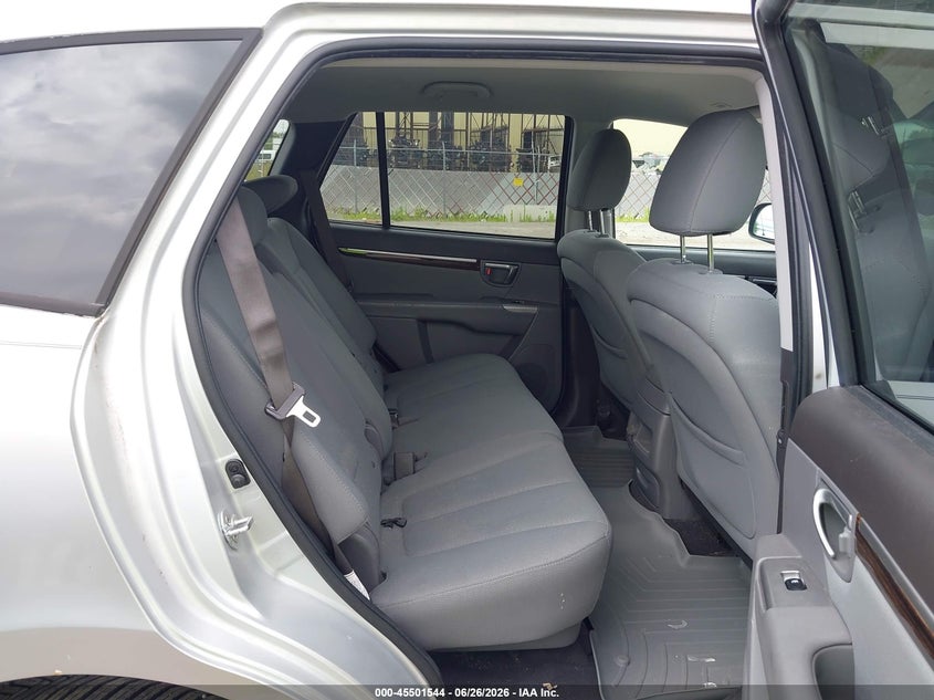 2012 Hyundai Santa fe VIN 5XYZGDAG1CG116537 IAAI salvage auction — NORMAL WEAR, Clear (Michigan), sold $1,450 on 2026-07-16 (photo 8)