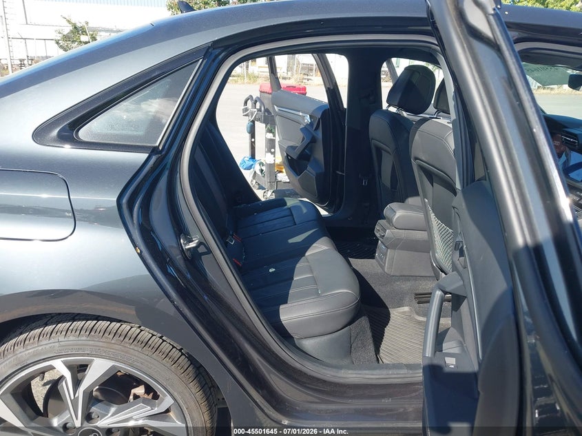 2022 Audi A3 VIN WAUBUDGY2NA019096 IAAI salvage auction — REAR END, Wait Title, sold $6,400 on 2026-08-03 (photo 8)