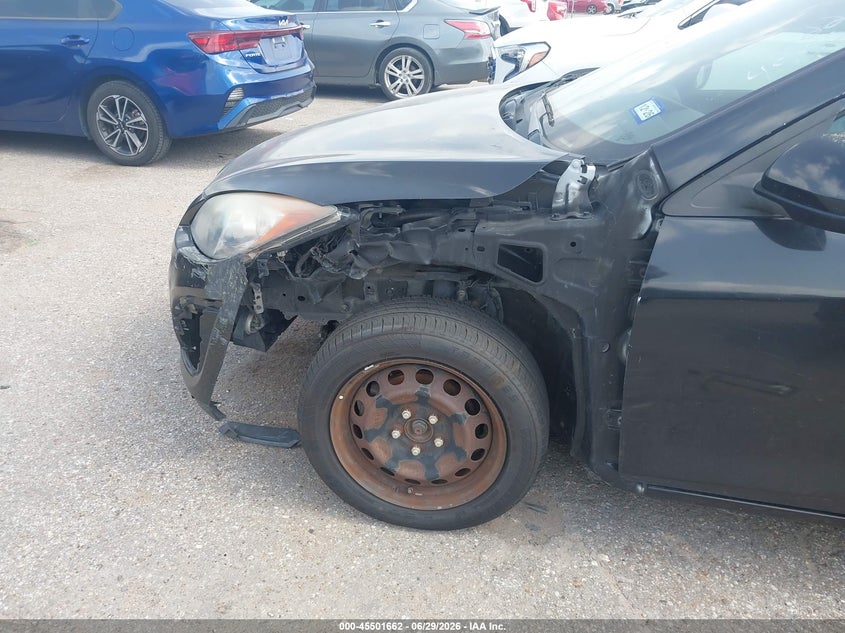 2011 Mazda 3 VIN JM1BL1UF4B1490038 IAAI salvage auction — NORMAL WEAR, Original (Texas), sold $325 on 2026-07-29 (photo 6)