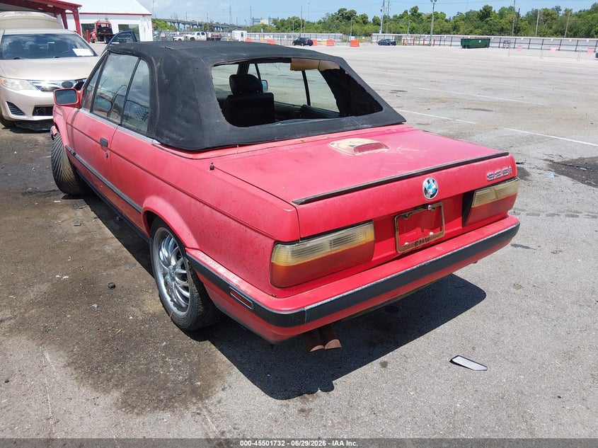 1991 BMW 3 series VIN WBABB2318MEC24886 IAAI salvage auction — LEFT FRONT, Clear (Louisiana), sold $1,600 on 2026-07-06 (photo 3)