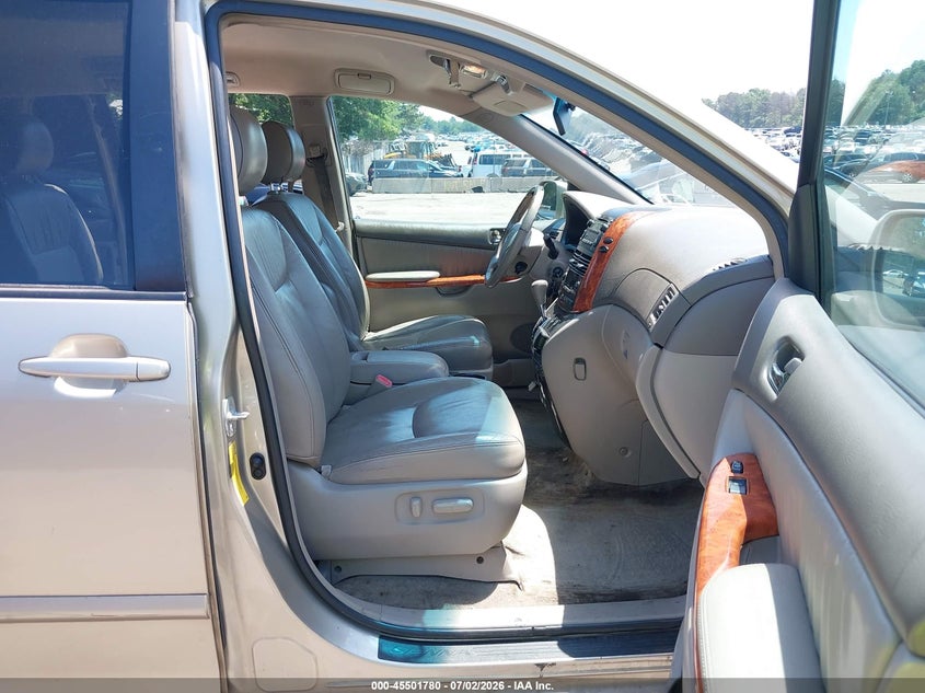 2008 Toyota Sienna VIN 5TDZK22C58S150912 IAAI salvage auction — SIDE, Mv-907A (New York), sold $675 on 2026-07-11 (photo 5)