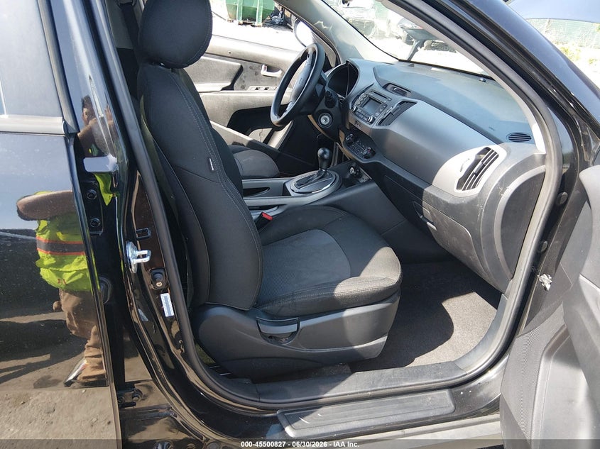 2015 Kia Sportage VIN KNDPB3AC4F7701255 IAAI salvage auction — SIDE, Salvage - Greater Than 75% (Maryland), sold $600 on 2026-07-23 (photo 5)