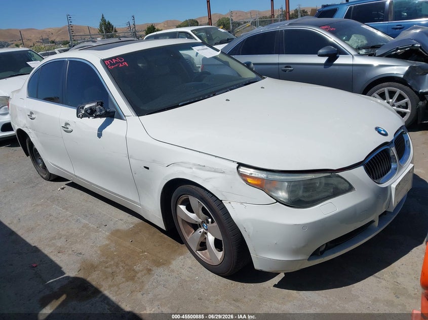 2007 BMW 5 series VIN WBANE73557CM46173 IAAI salvage auction — NORMAL WEAR, Clear - Dealer Only (California), sold $375 on 2026-07-09 (photo 1)