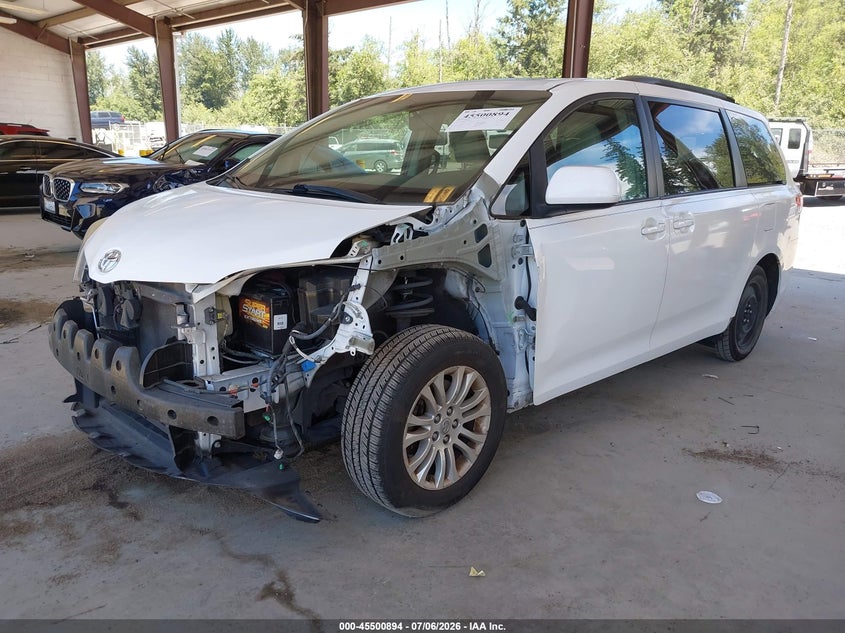 2011 Toyota Sienna VIN 5TDYK3DC8BS082983 IAAI salvage auction — LEFT FRONT, Bill Of Sale (Washington), sold $3,950 on 2026-07-15 (photo 2)