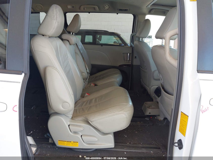 2011 Toyota Sienna VIN 5TDYK3DC8BS082983 IAAI salvage auction — LEFT FRONT, Bill Of Sale (Washington), sold $3,950 on 2026-07-15 (photo 8)
