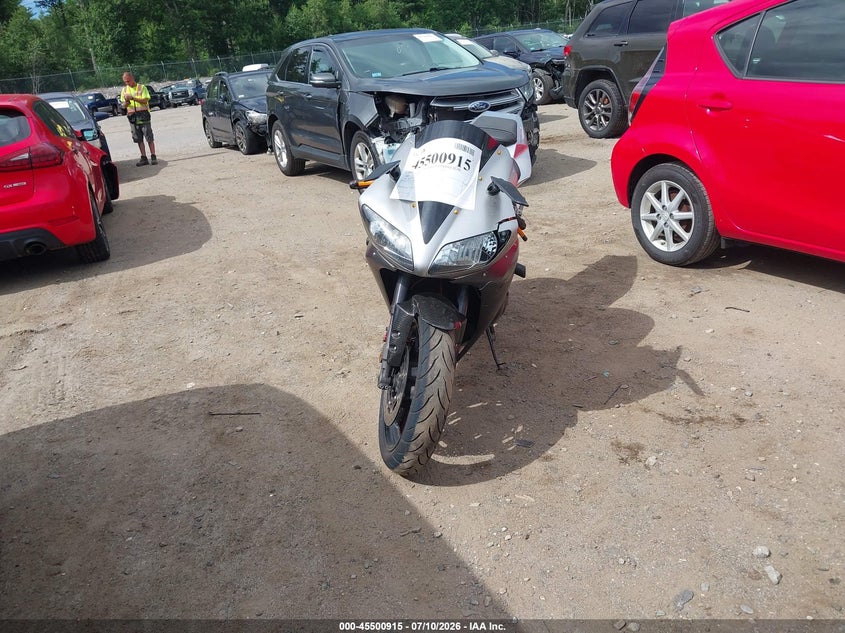 2003 Yamaha Yzfr1 VIN JYARN10E33A012454 IAAI salvage auction — LEFT FRONT, Clear (Massachusetts), sold $25 on 2026-07-22 (photo 5)
