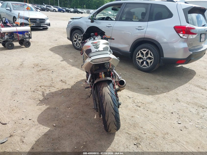 2003 Yamaha Yzfr1 VIN JYARN10E33A012454 IAAI salvage auction — LEFT FRONT, Clear (Massachusetts), sold $25 on 2026-07-22 (photo 6)