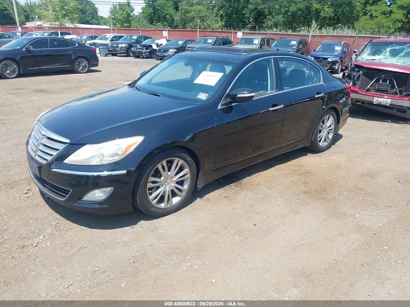 2013 Hyundai Genesis VIN KMHGC4DD3DU249333 IAAI salvage auction — LEFT & RIGHT, Salvage (Idaho), sold $1,325 on 2026-07-15 (photo 2)