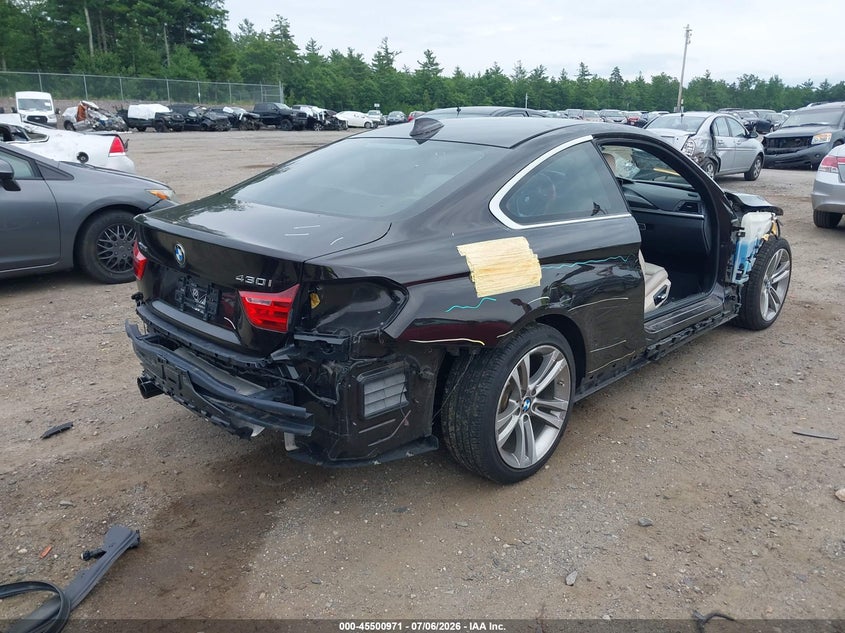 2017 BMW 4er VIN WBA4R9C5XHK878504 IAAI salvage auction — SIDE, Salvage Title, sold $2,800 on 2026-07-23 (photo 4)