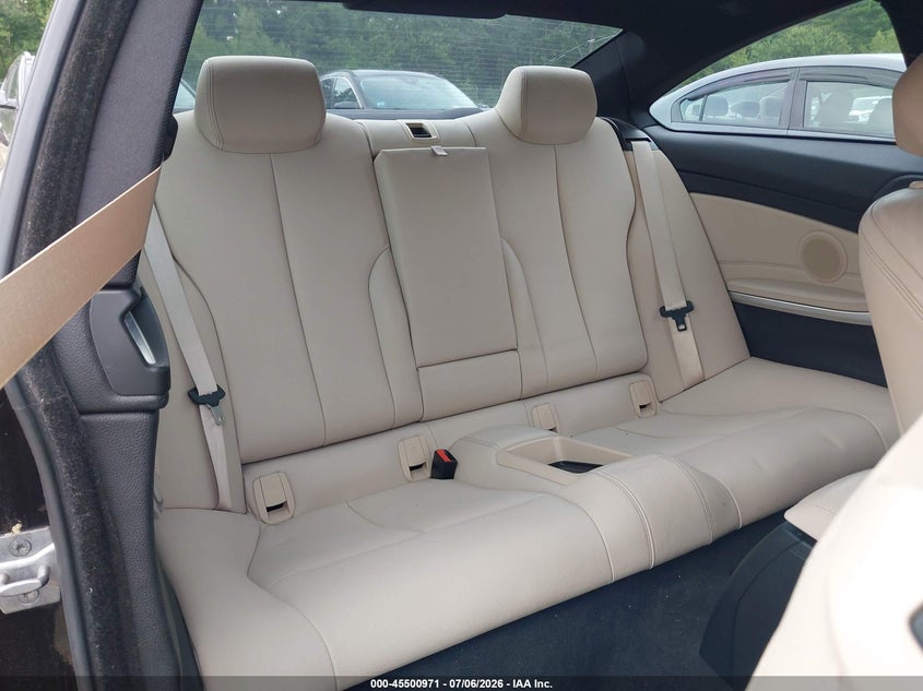 2017 BMW 4er VIN WBA4R9C5XHK878504 IAAI salvage auction — SIDE, Salvage Title, sold $2,800 on 2026-07-23 (photo 8)