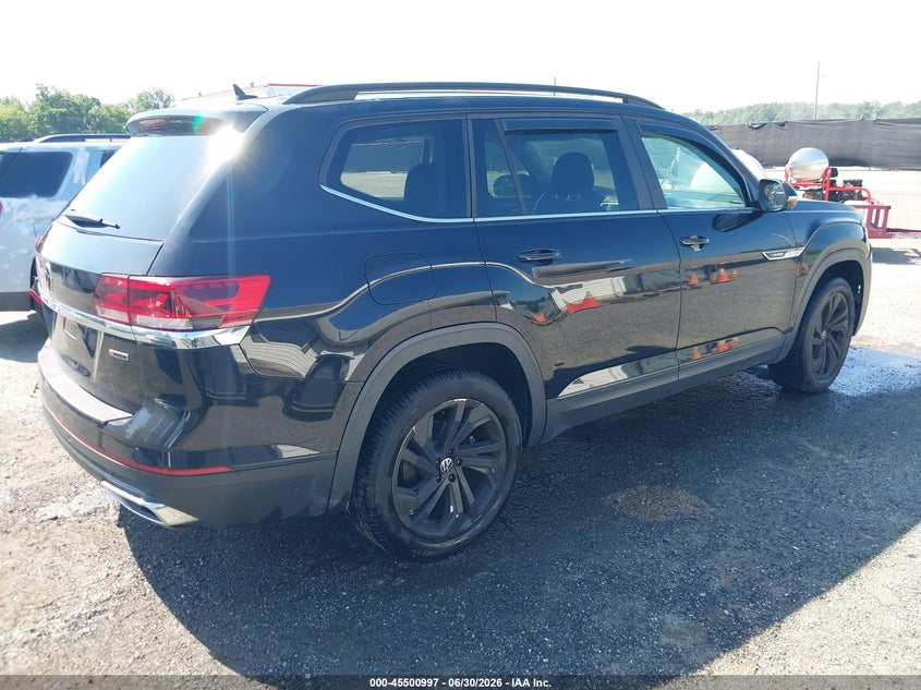2021 Volkswagen Atlas VIN 1V2HR2CA7MC551683 IAAI salvage auction — REAR END, Salvage Title, sold $5,600 on 2026-09-23 (photo 4)