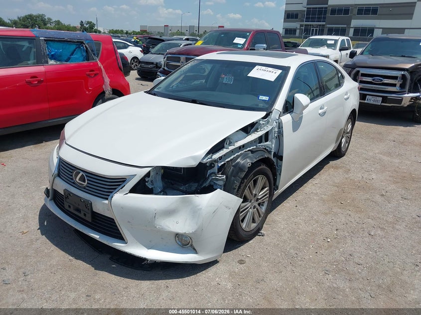 2013 Lexus ES VIN JTHBK1GG0D2044133 IAAI salvage auction — FRONT END, Salvage (Texas), sold $5,600 on 2026-07-16 (photo 2)