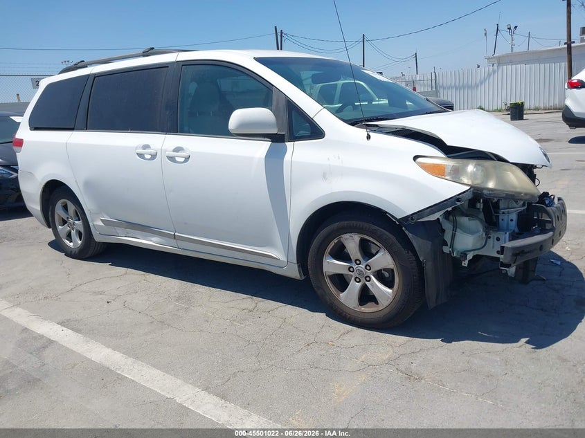 2011 Toyota Sienna VIN 5TDKK3DC0BS147332 IAAI salvage auction — FRONT & REAR, Salvage (California), sold $1,350 on 2026-07-22 (photo 1)