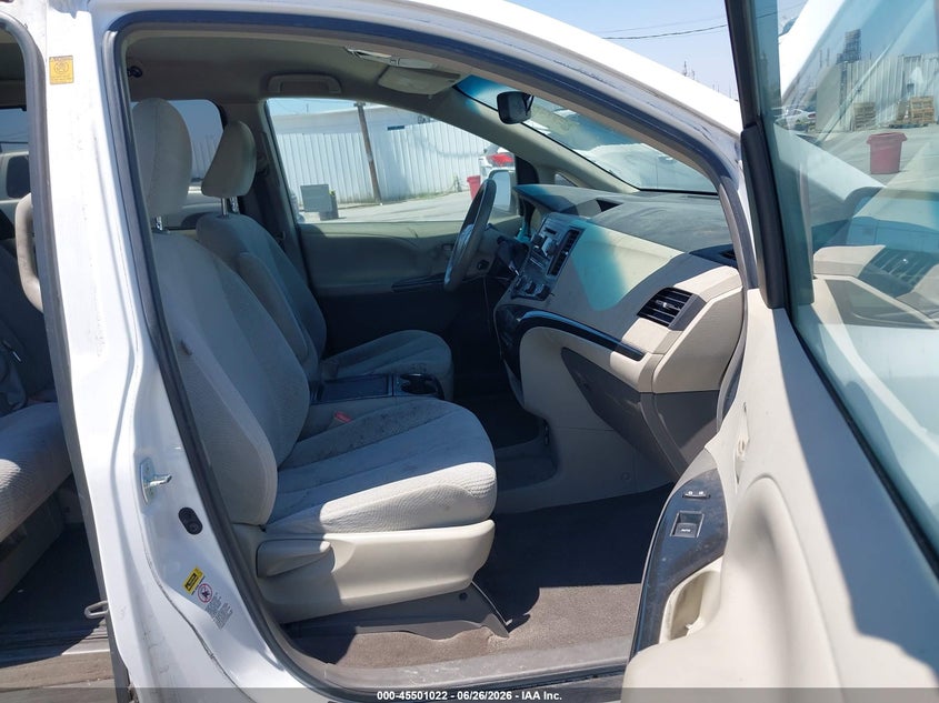 2011 Toyota Sienna VIN 5TDKK3DC0BS147332 IAAI salvage auction — FRONT & REAR, Salvage (California), sold $1,350 on 2026-07-22 (photo 5)