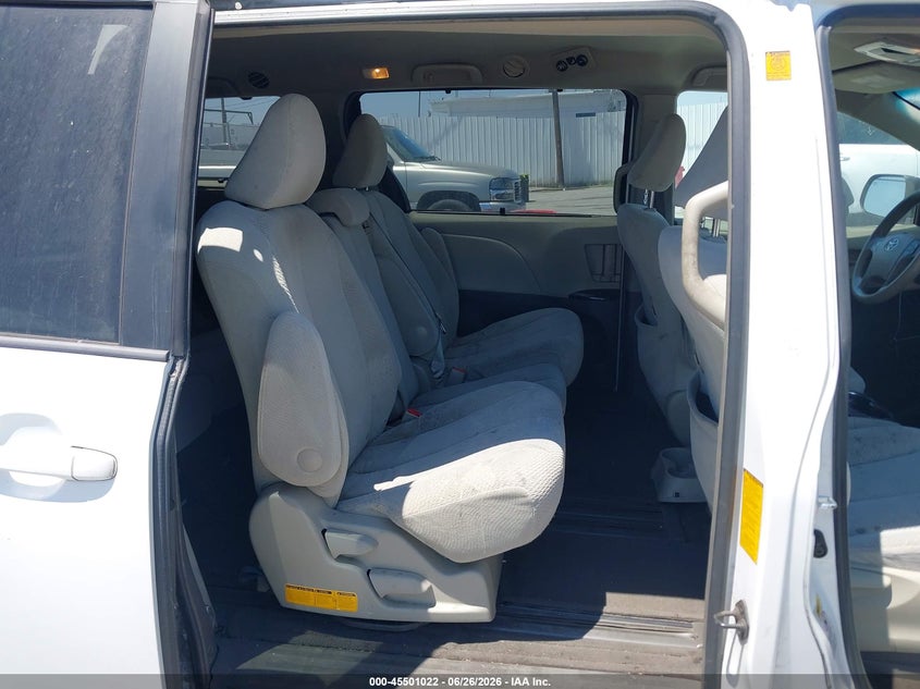 2011 Toyota Sienna VIN 5TDKK3DC0BS147332 IAAI salvage auction — FRONT & REAR, Salvage (California), sold $1,350 on 2026-07-22 (photo 8)