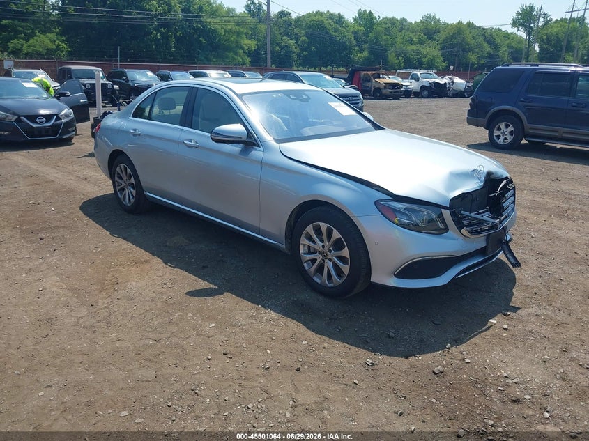 2018 Mercedes-benz E-klasse VIN WDDZF4KB7JA347998 IAAI salvage auction — FRONT END, Salvage Title, sold $7,825 on 2026-08-12 (photo 1)