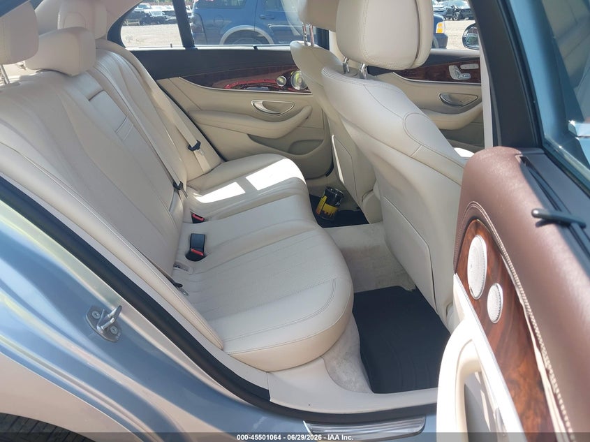 2018 Mercedes-benz E-klasse VIN WDDZF4KB7JA347998 IAAI salvage auction — FRONT END, Salvage Title, sold $7,825 on 2026-08-12 (photo 8)