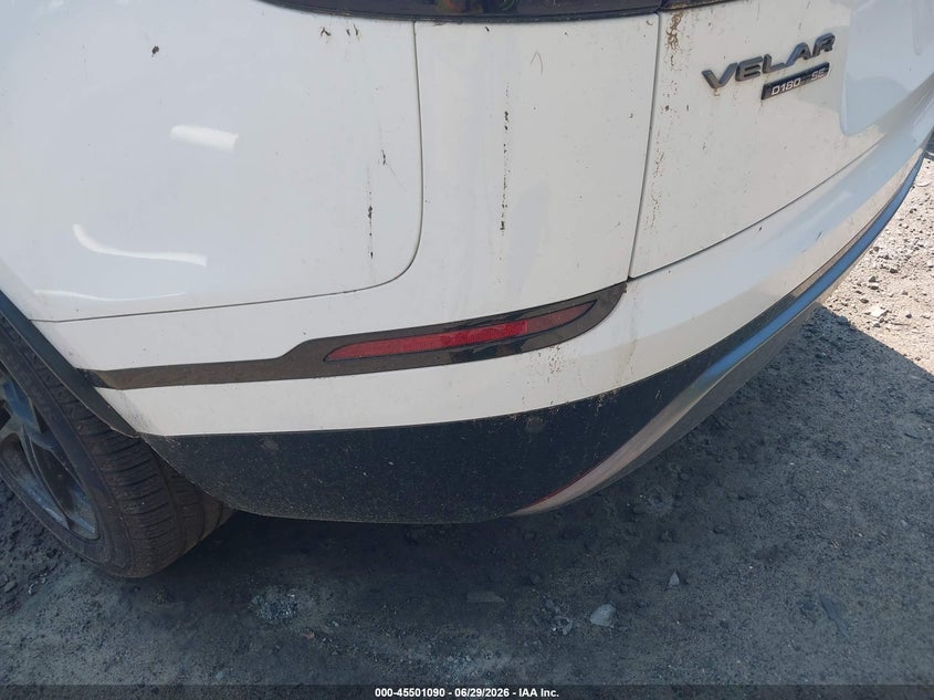 2018 Land rover Range rover velar VIN SALYL2RN8JA725788 IAAI salvage auction — NORMAL WEAR, Clear (Massachusetts), sold $6,875 on 2026-07-28 (photo 6)
