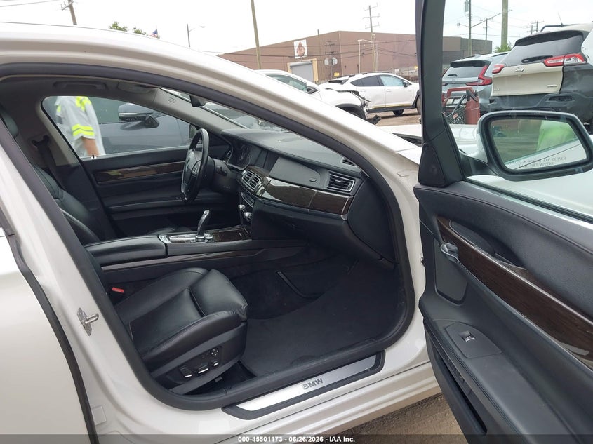 2010 BMW 7 series VIN WBAKC8C55AC431159 IAAI salvage auction — REAR END, Clear (Michigan), sold $1,950 on 2026-07-23 (photo 5)