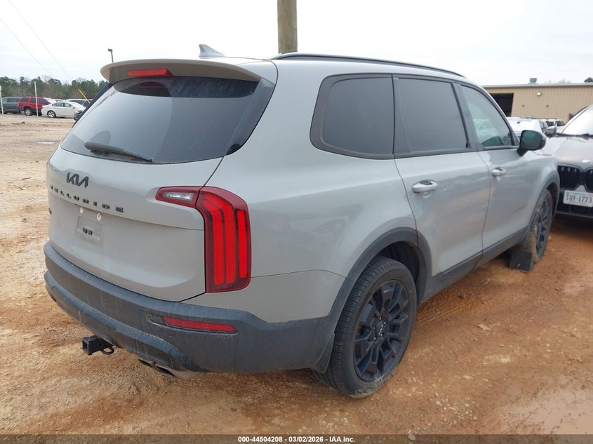 2022 Kia Telluride VIN 5XYP5DHC6NG263293 IAAI salvage auction — LEFT FRONT, Salvage Title, sold $7,000 on 2026-07-06 (photo 4)