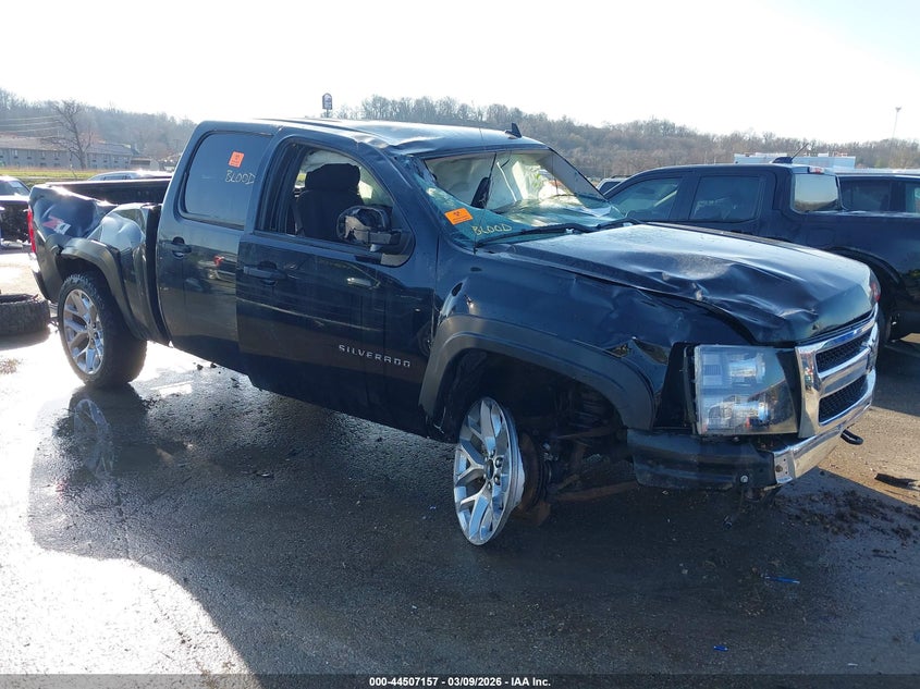 2010 Chevrolet Silverado VIN 3GCRKSE3XAG246535 IAAI salvage auction — ROLLOVER, Junk (Missouri), sold $400 on 2026-07-17 (photo 1)