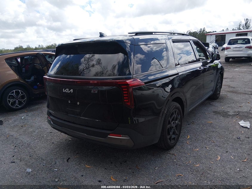 2025 Kia Carnival VIN KNDNE5K36S6462042 IAAI salvage auction — UNKNOWN, Rebuildable (Florida), sold $17,000 on 2026-08-24 (photo 4)