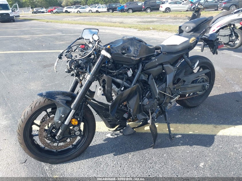 2025 Yamaha Yzf VIN JYARM38E0SA016589 IAAI salvage auction — ALL OVER, Salvage Title, sold $500 on 2026-07-22 (photo 2)