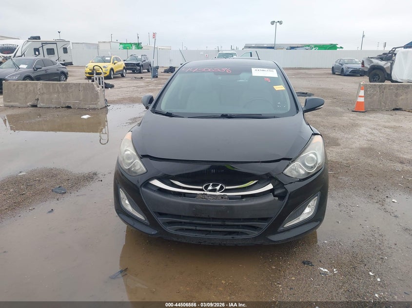 2013 Hyundai Elantra VIN KMHD35LE1DU047352 IAAI salvage auction — FRONT & REAR, Salvage Title, sold $1,200 on 2026-07-15 (photo 6)