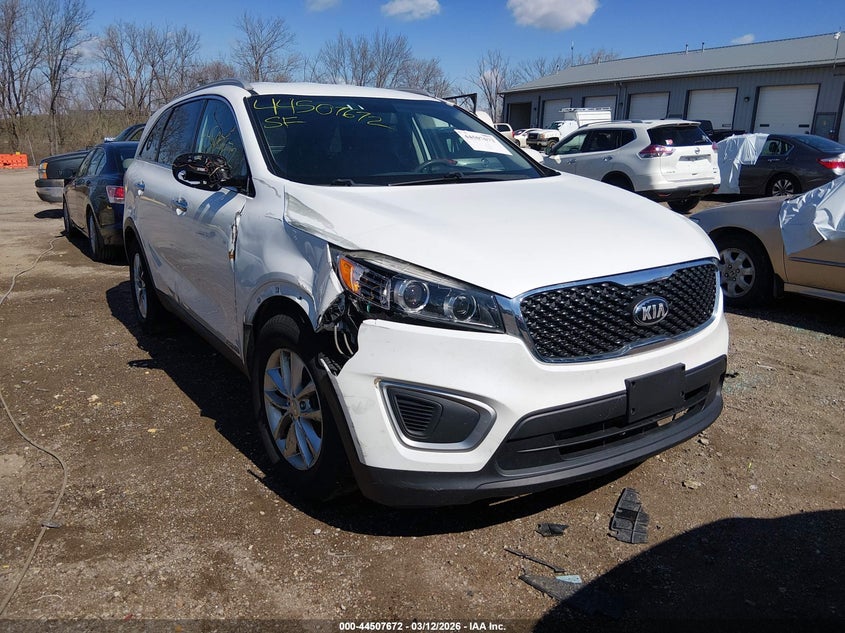 2017 Kia Sorento VIN 5XYPGDA5XHG215676 IAAI salvage auction — RIGHT SIDE, Clear (Indiana), sold $1,700 on 2026-07-08 (photo 1)