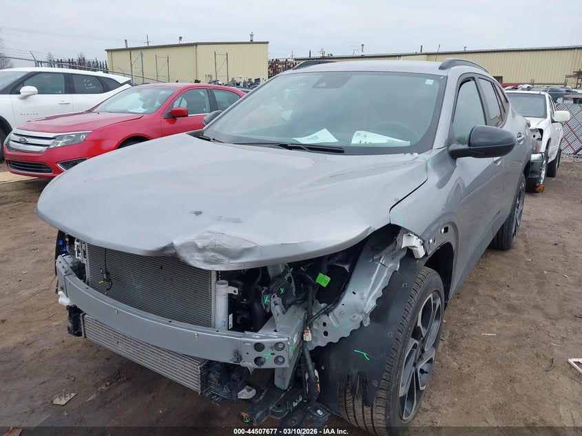 2024 Chevrolet Trax VIN KL77LJE29RC126694 IAAI salvage auction — FRONT END, Salvage Title, sold $8,900 on 2026-07-09 (photo 2)
