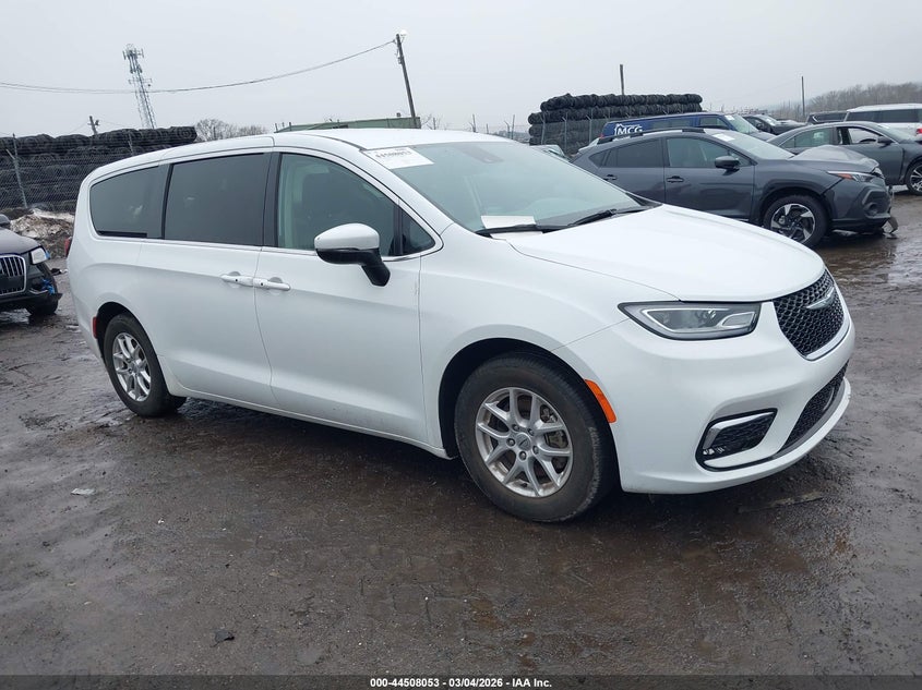 2023 Chrysler Pacifica VIN 2C4RC1BG0PR628977 IAAI salvage auction — REAR END, Salvage Title, sold $8,100 on 2026-07-09 (photo 1)