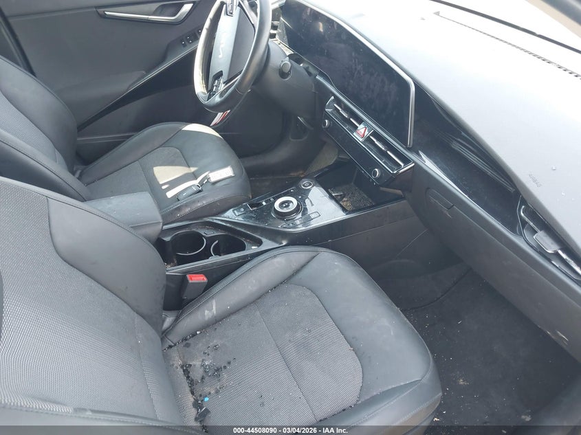 2024 Kia Niro VIN KNDCR3L13R5106645 IAAI salvage auction — FRONT & REAR, Salvage Title, sold $5,500 on 2026-07-07 (photo 5)